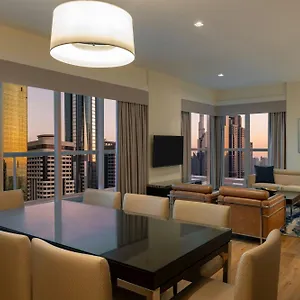 מלון Four Points By Sheraton Sheikh Zayed Road, דובאי