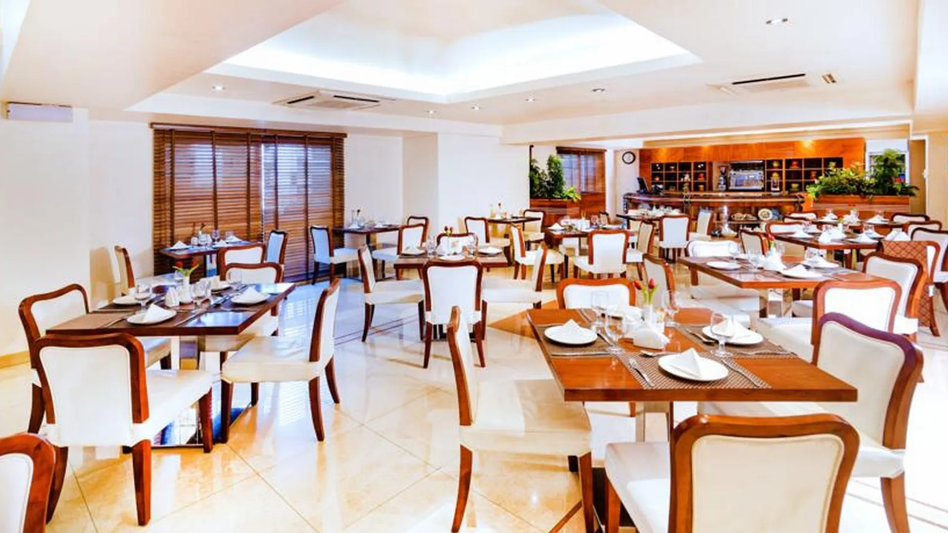 Golden Sands Hotel Apartments Dubai